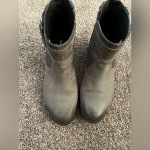 SOREL Lolla women’s bootie.